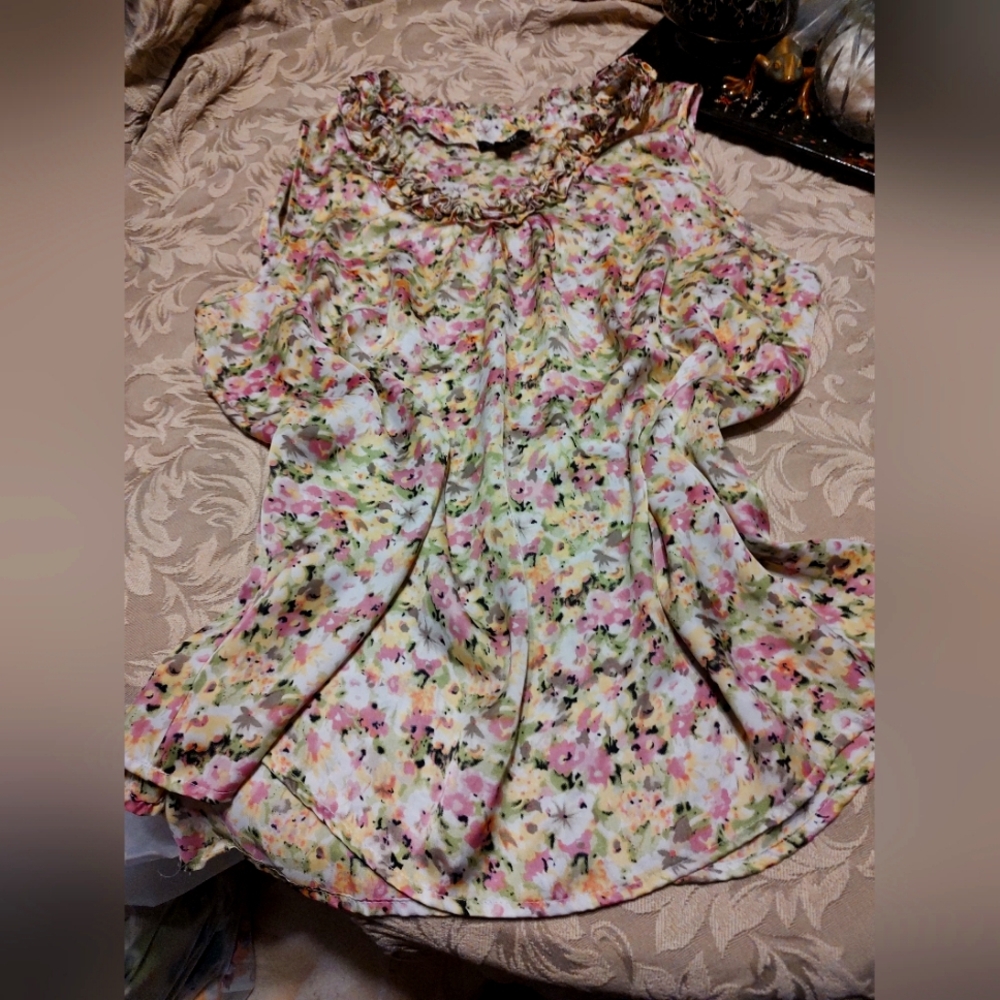 🌷Dainty Floral Satin Sleeveless Ruffles Career Blouse Camisole - XL - Picture 5 of 9